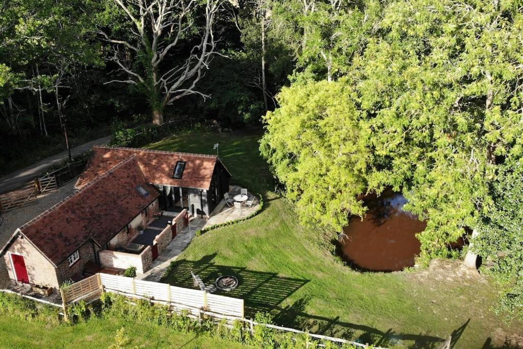 The Piggery Villa Cowfold Exterior photo